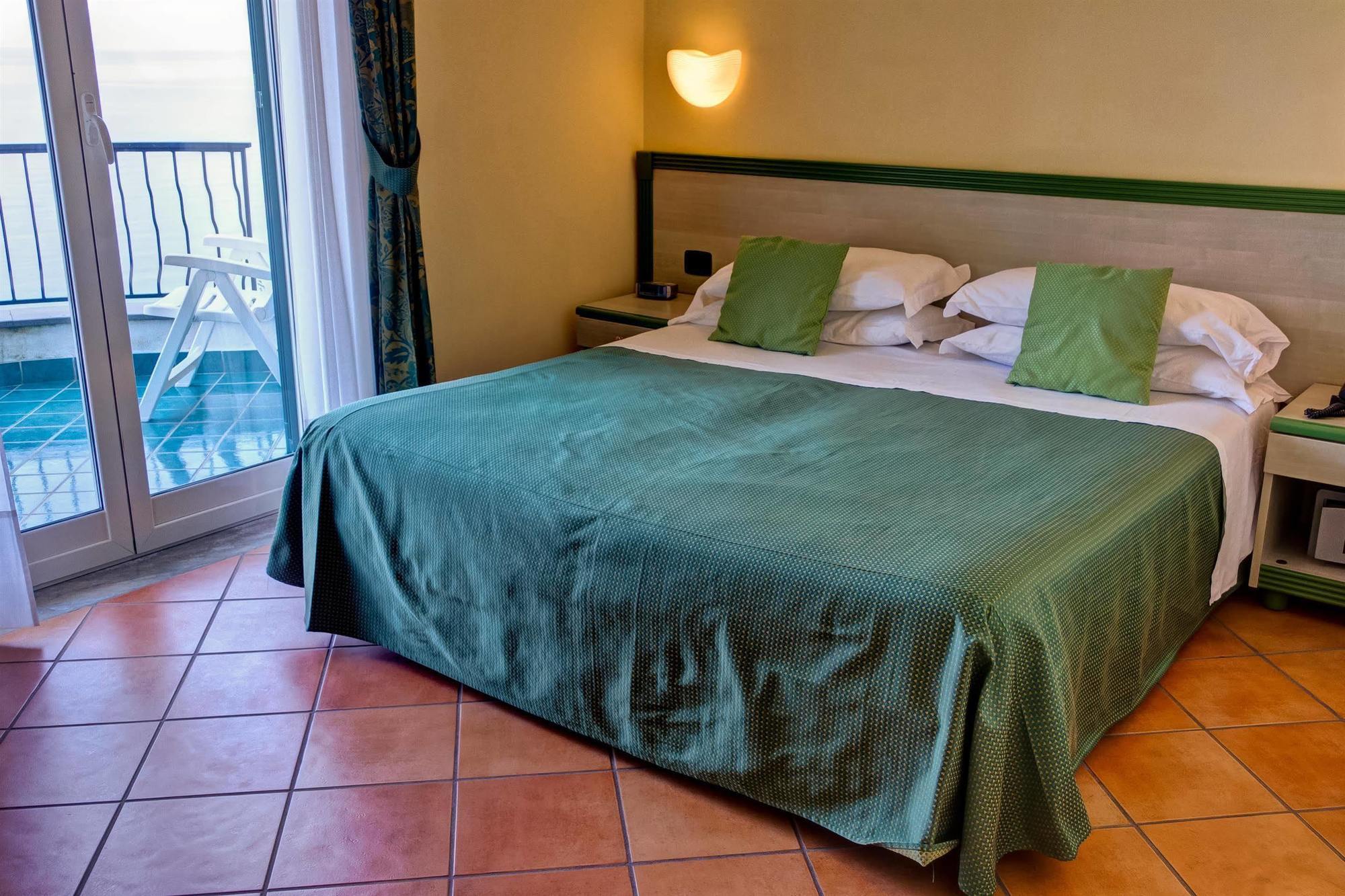 Western La Conchiglia Hotel 4*