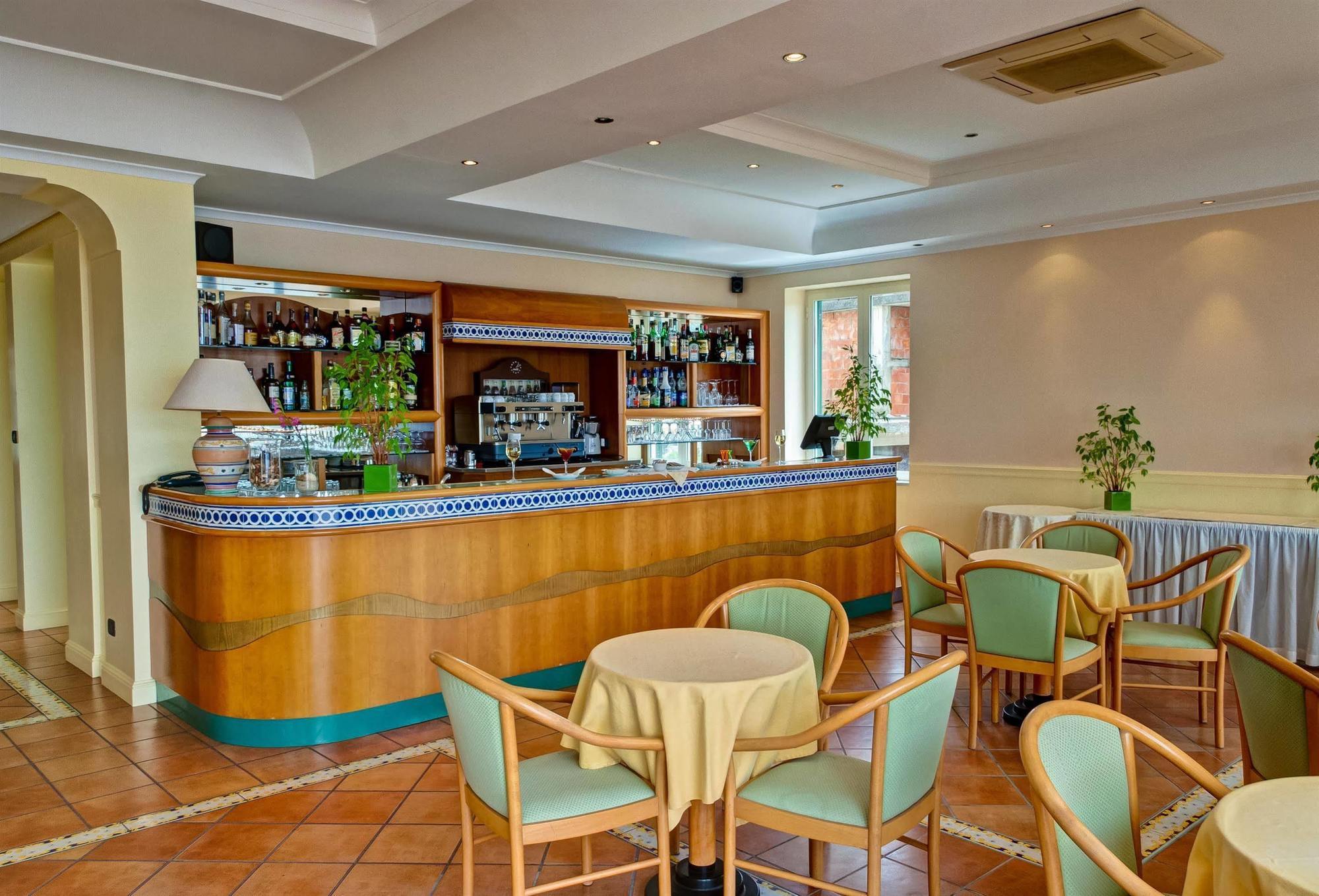 Western La Conchiglia Hotel 4*